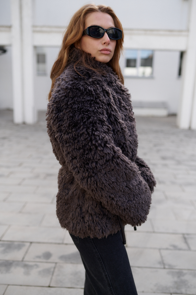 фото Шуба из эко меха тиградо 00-000002309 в Красноярске от магазина Style-Way
